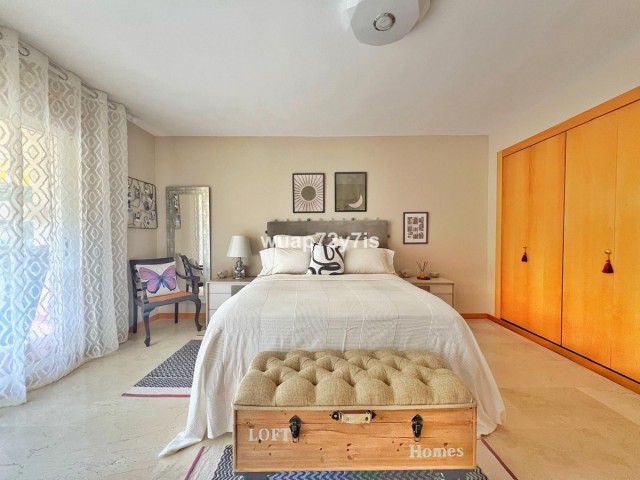 3 Bedrooms Apartment in Guadalmina Alta