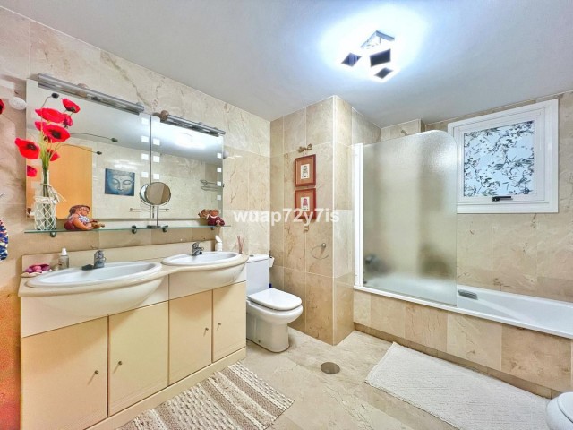 3 Bedrooms Apartment in Guadalmina Alta