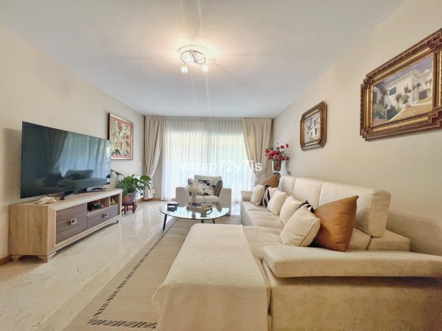 Apartment, Guadalmina Alta, R5114638