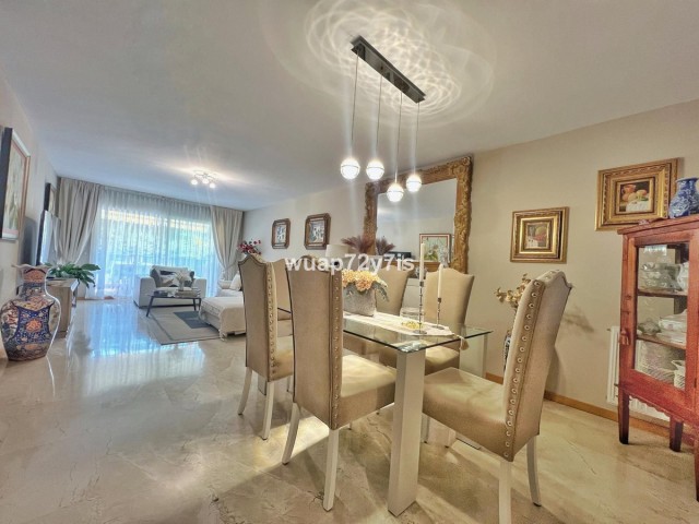 Leilighet, Guadalmina Alta, R5114638