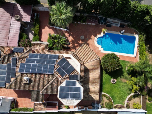4 Bedrooms Villa in Mijas
