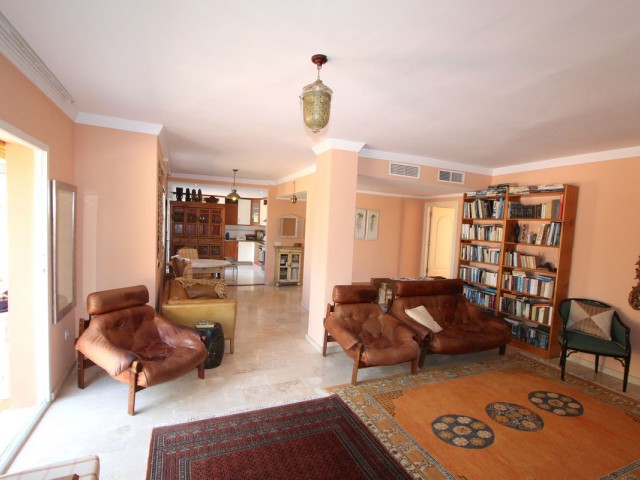 Penthouse in Elviria