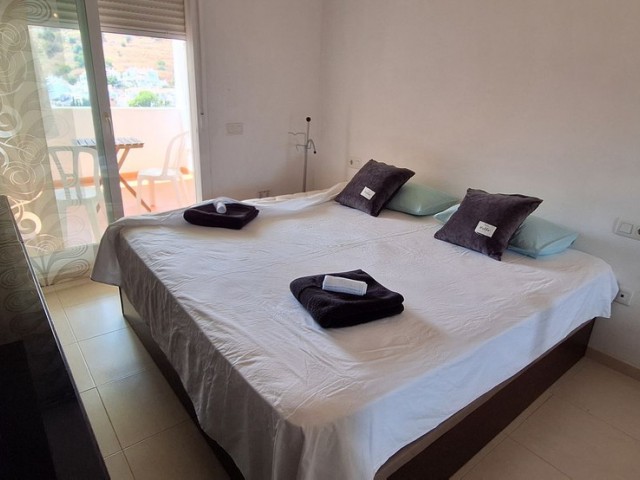 Apartment, Torrequebrada, R5112604