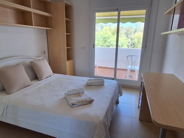 Apartment, Torrequebrada, R5112604