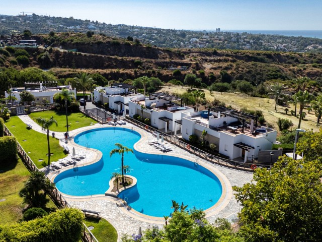 2 Bedrooms Townhouse in Marbella