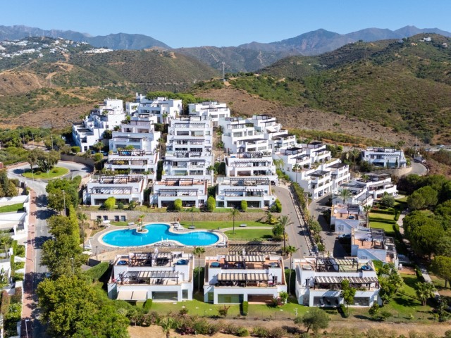 2 Bedrooms Townhouse in Marbella