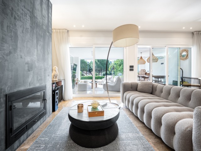 2 Bedrooms Townhouse in Marbella