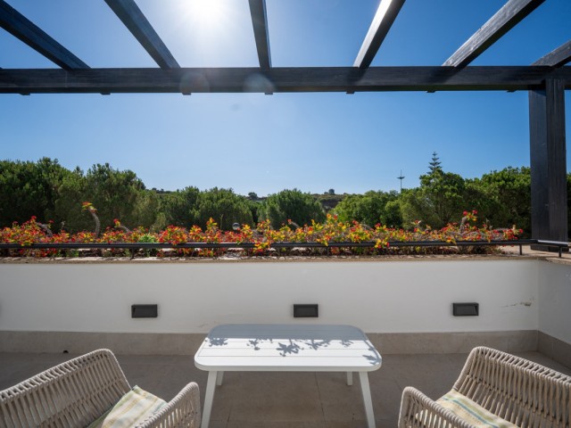 Adosado con 3 Dormitorios  en Marbella