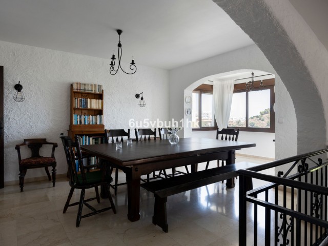 Villa con 6 Dormitorios  en Torremuelle