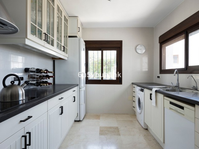 Villa con 6 Dormitorios  en Torremuelle