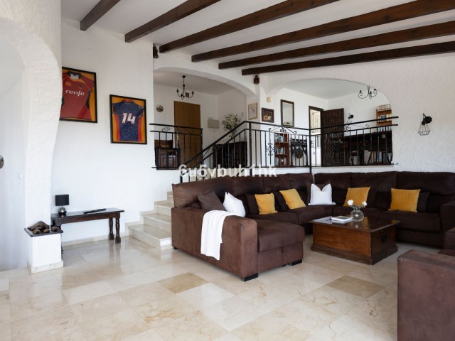 6 Bedrooms Villa in Torremuelle