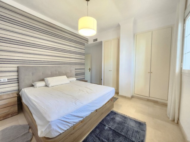 2 Bedrooms Apartment in Nueva Andalucía