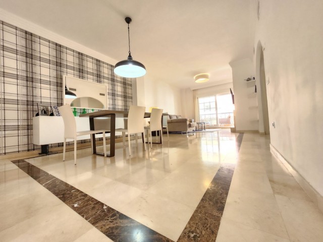 Apartment, Nueva Andalucia, R5117008