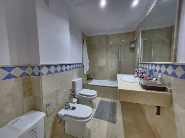 2 Bedrooms Apartment in Nueva Andalucía