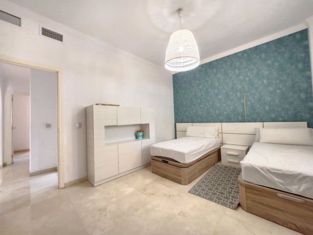 2 Bedrooms Apartment in Nueva Andalucía