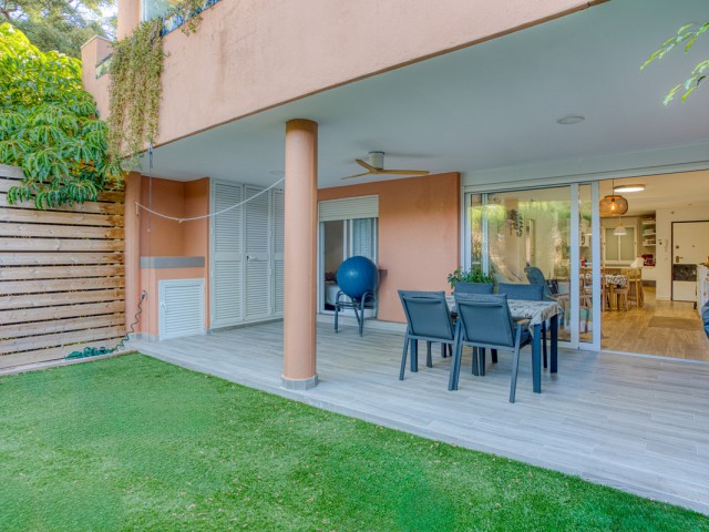 Apartment, Marbella, R5117209