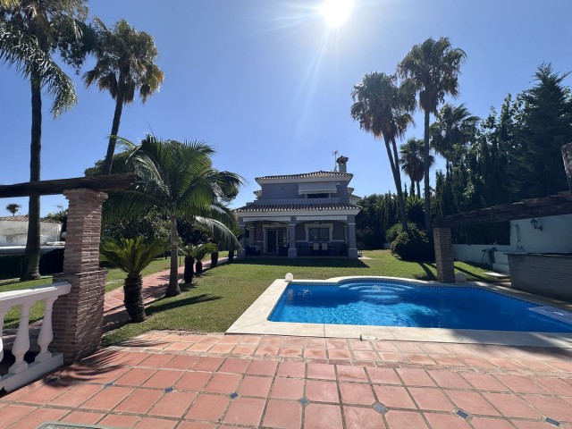 Villa con 3 Dormitorios  en Bel Air