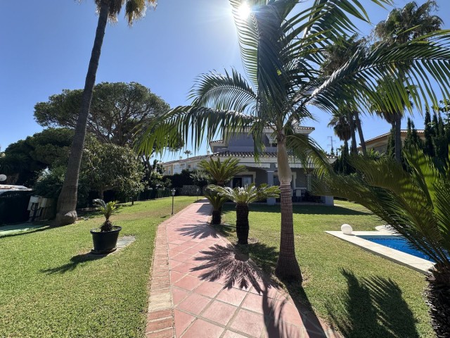 Villa con 3 Dormitorios  en Bel Air