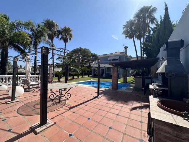 Villa con 3 Dormitorios  en Bel Air