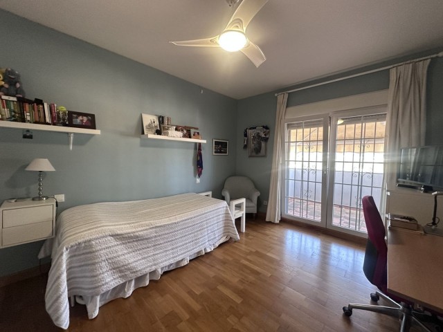 3 Bedrooms Villa in Bel Air