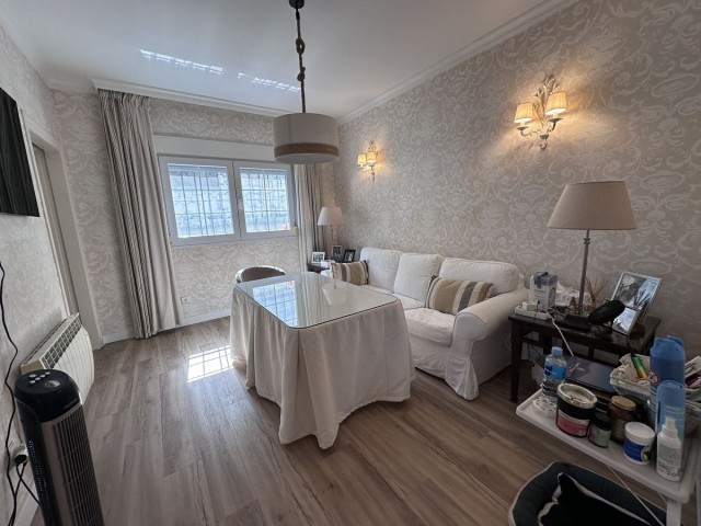 3 Bedrooms Villa in Bel Air