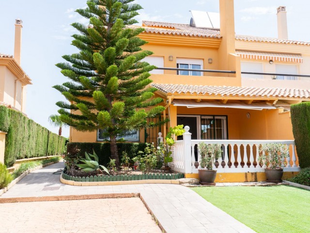 3 Schlafzimmer Villa in Riviera del Sol