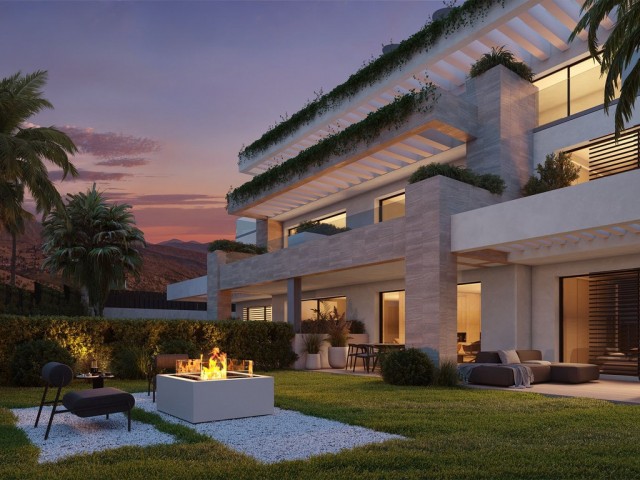 2 Bedrooms Apartment in Estepona