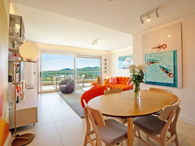 Apartamento con 2 Dormitorios  en La Cala Golf