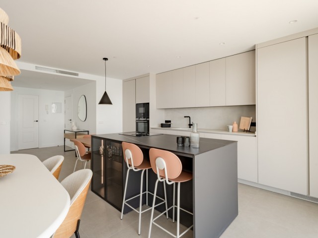 Apartamento con 3 Dormitorios  en Málaga Centro