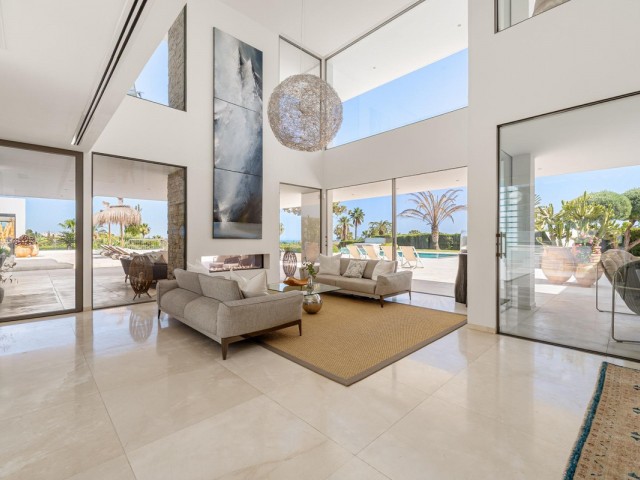 7 Bedrooms Villa in Marbella
