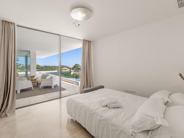 7 Bedrooms Villa in Marbella