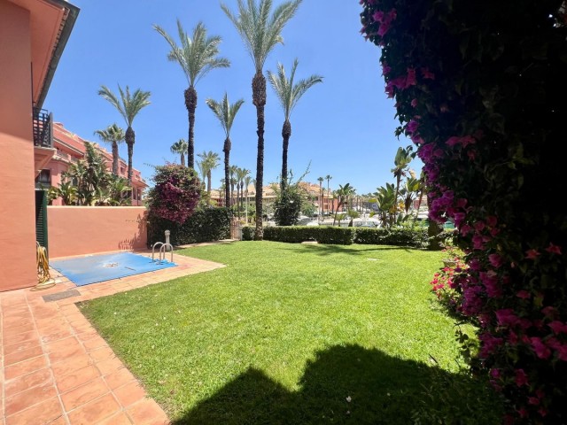 Apartamento, Sotogrande Marina, R5118214