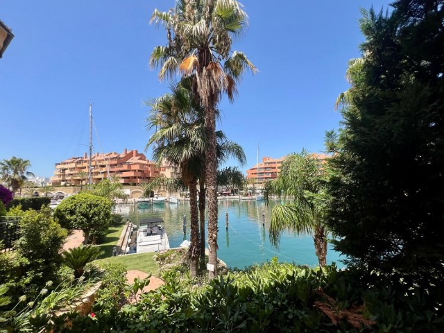 Apartamento, Sotogrande Marina, R5118214