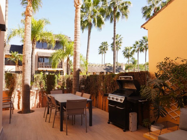 3 Bedrooms Townhouse in Nueva Andalucía