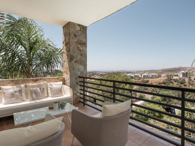 Apartment, Los Almendros, R5116936