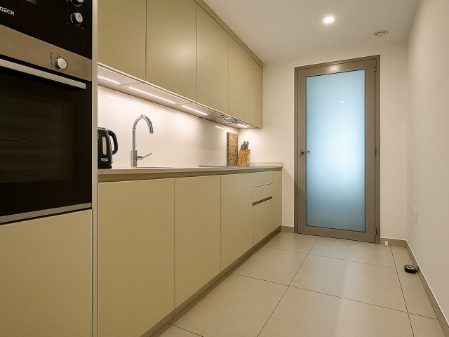 3 Bedrooms Apartment in Elviria