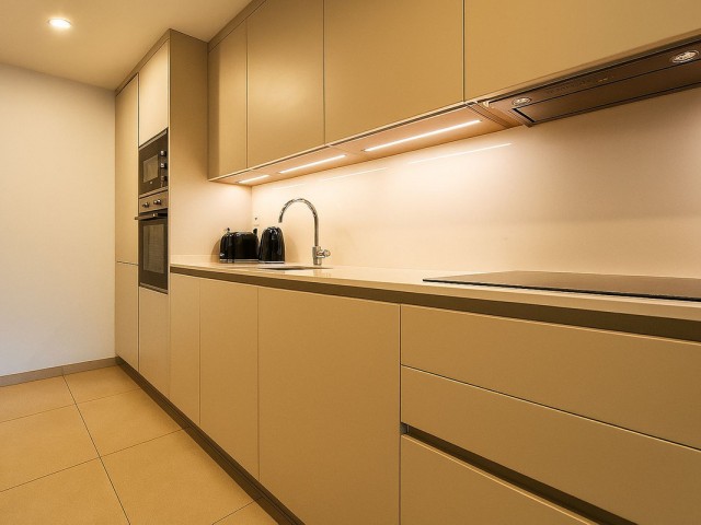 3 Bedrooms Apartment in Elviria