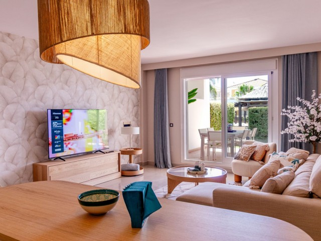 Apartment, El Paraiso, R5119618