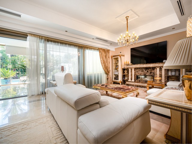 4 Schlafzimmer Villa in Marbella