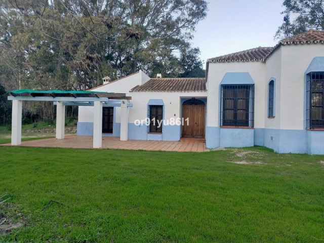5 Soveroms Villa i Casares
