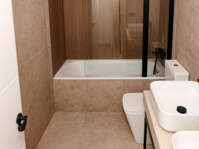 3 Bedrooms Apartment in Selwo