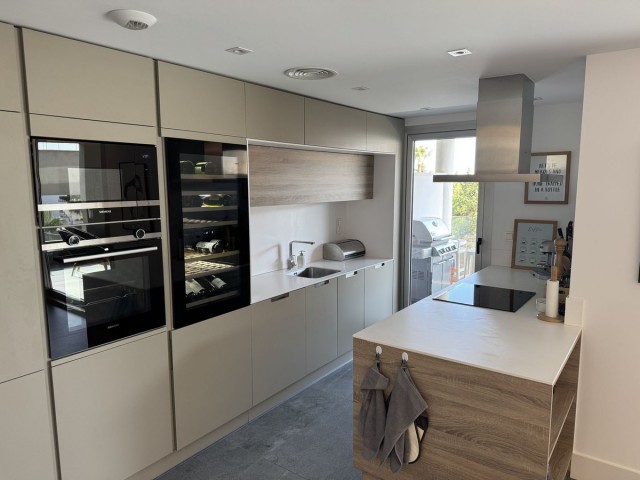 Appartement avec 3 Chambres  à Nueva Andalucía