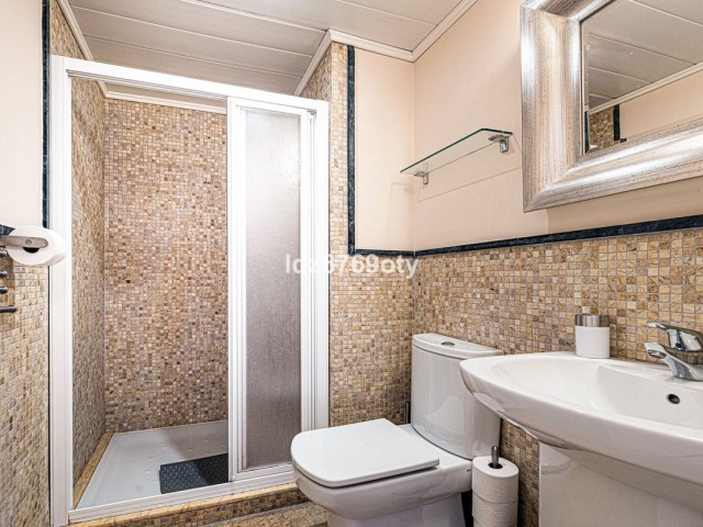2 Bedrooms Apartment in Benalmadena