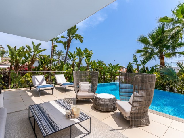 4 Bedrooms Townhouse in Sierra Blanca