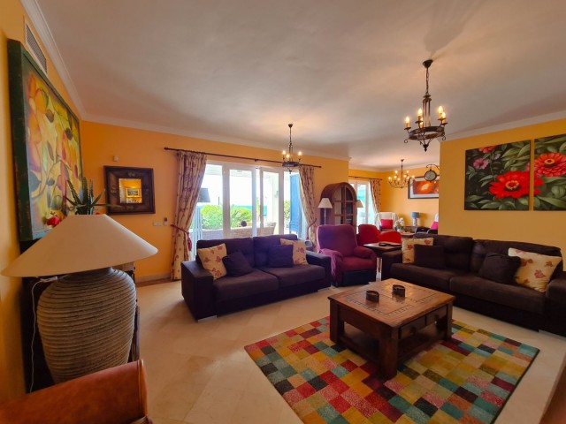 3 Sovrums Lägenhet i Casares Playa