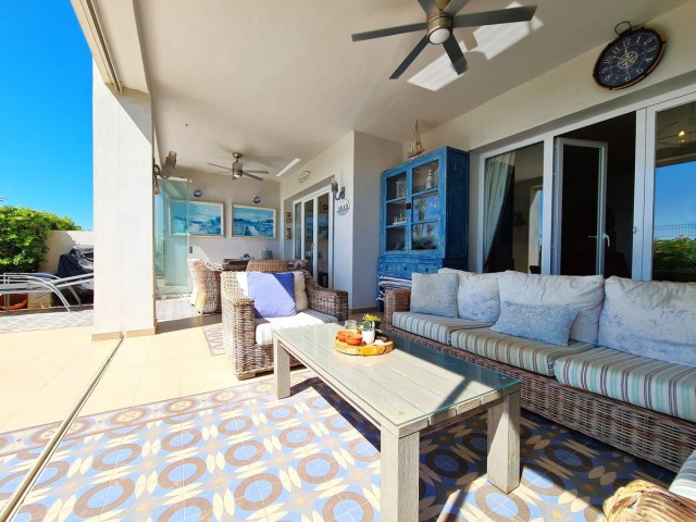 3 Schlafzimmer Apartment in Casares Playa