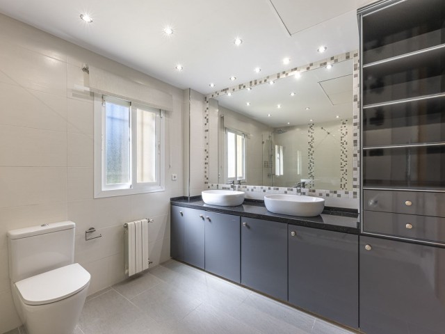 Villa avec 5 Chambres  à Sotogrande