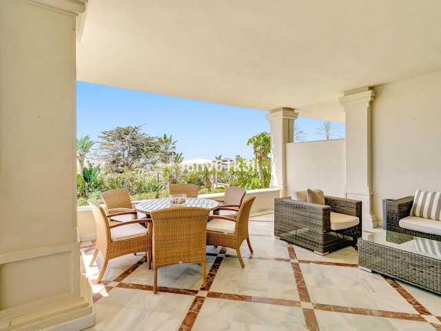 3 Bedrooms Apartment in Los Monteros