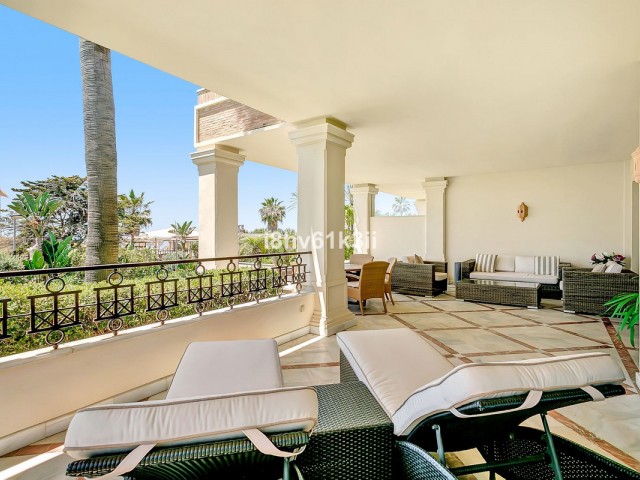 3 Bedrooms Apartment in Los Monteros