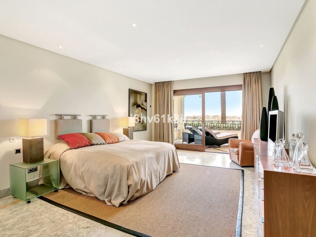 3 Bedrooms Apartment in Los Monteros